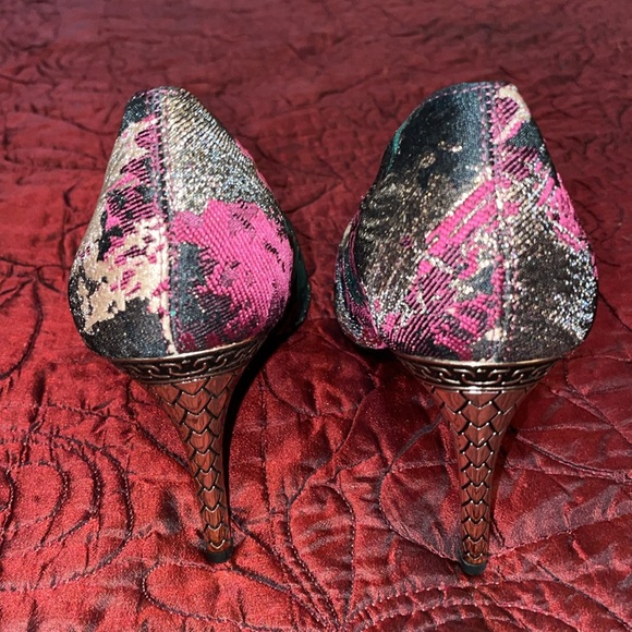 J Renee’ multi-colored Heels SZ 9 1/2M - Picture 5 of 6